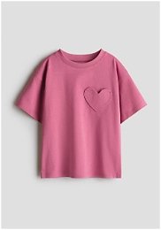 GIRL WEARS
